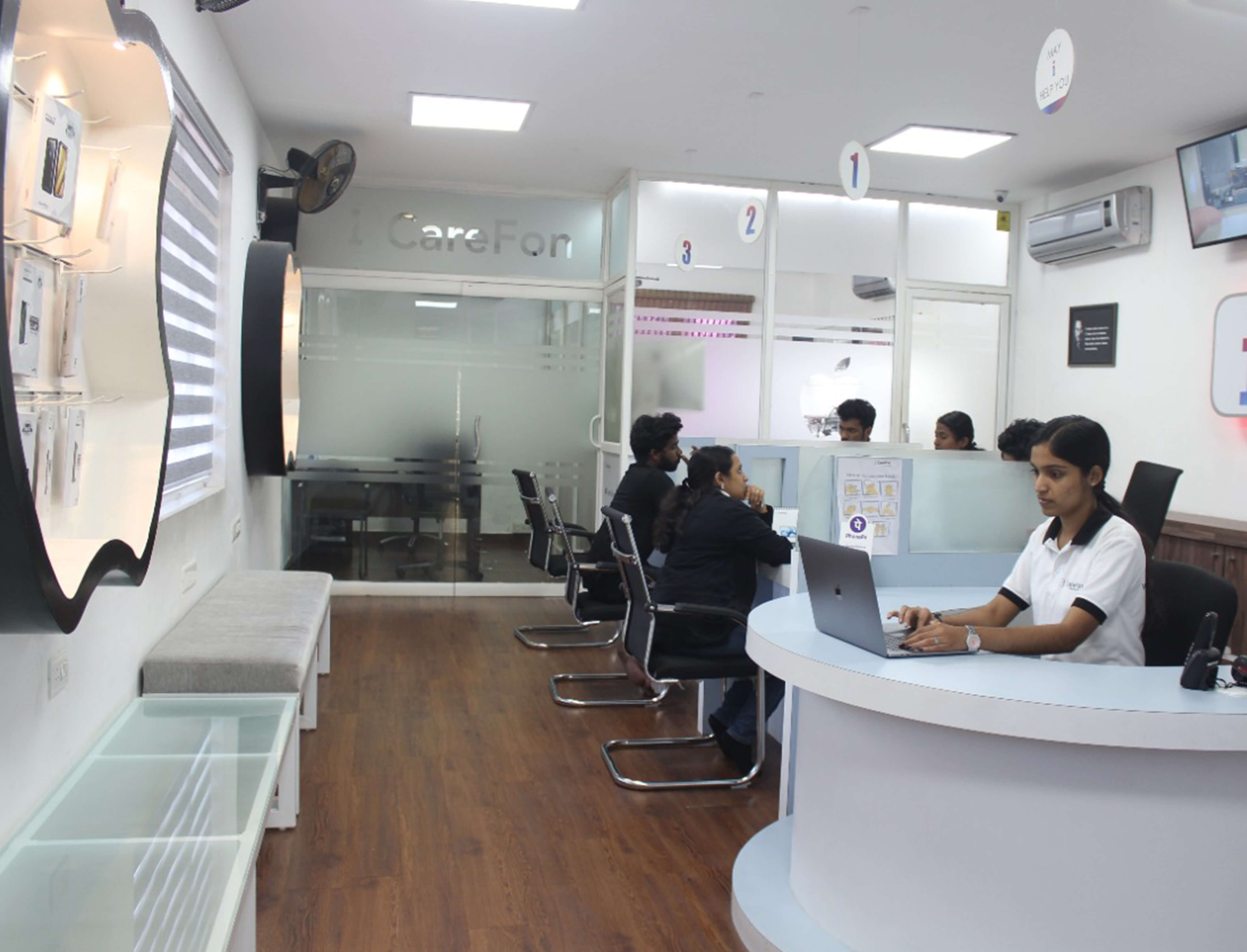 apple device repair specialist in kochi